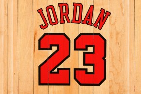 希腊男篮在欧洲锦标赛中继续领先，领跑冠军争夺战，希腊男篮什么水平