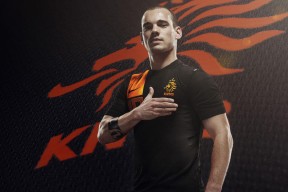 英超激烈攻防：精彩不断，惊喜连连，英超扩军