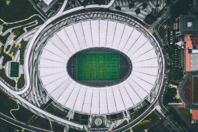 特色足球运动主题的城市景观夜景灯光设计创新不断，足球场夜景图片大全