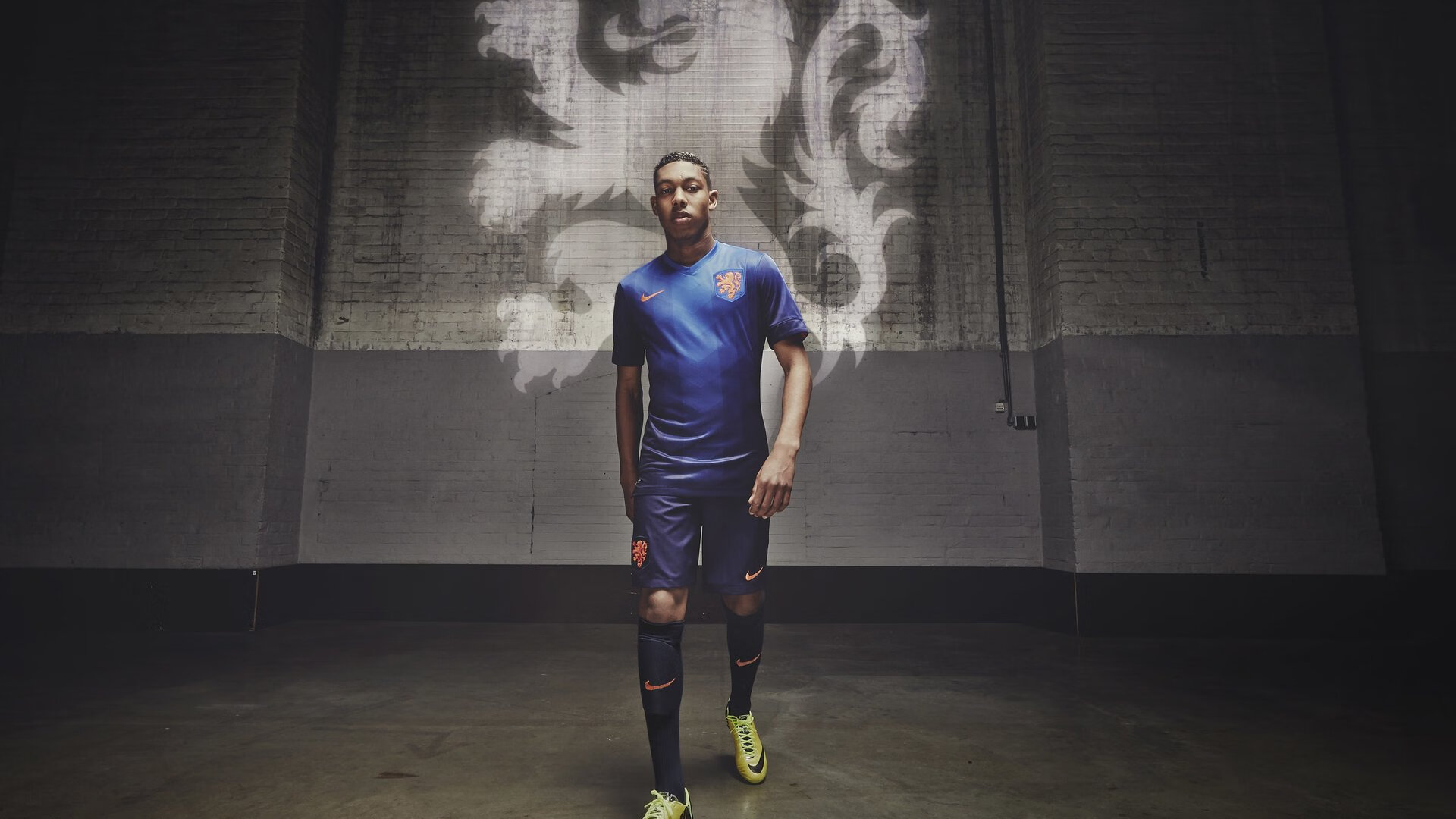 五大联赛边锋空切战术应用越发频繁，空切要求持球队员迅速切入完成进攻